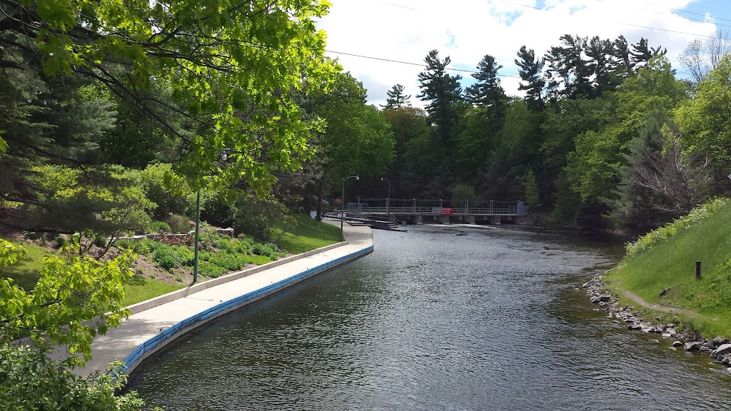 Sunset Cruises - Peerless II | 100 Joseph St./, Lock Street East, Port Carling, ON P0B 1J0, Canada | Phone: (705) 645-2462