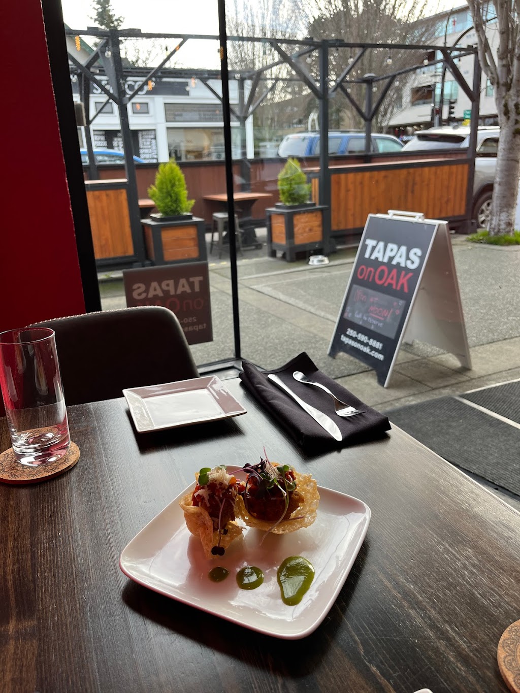 Tapas on Oak | 2006 Oak Bay Ave, Victoria, BC V8R 1E4, Canada | Phone: (250) 590-8881