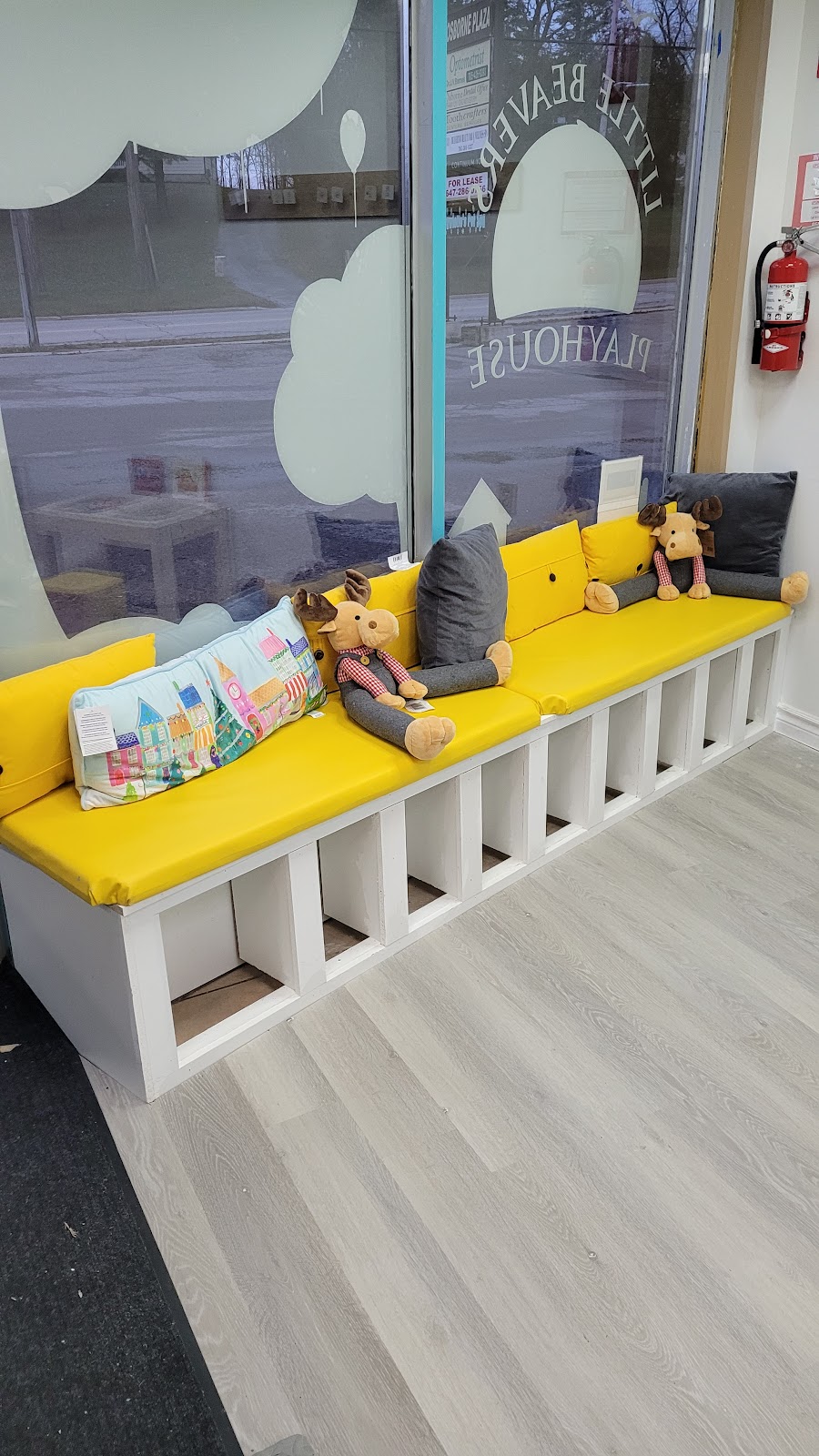 Little Beavers Playhouse | 466 Osborne St, Beaverton, ON L0K 1A0, Canada | Phone: (705) 426-1100