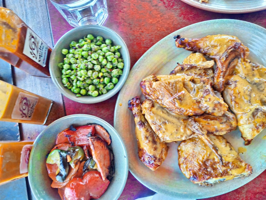 Nandos Markham | 7677 Markham Rd #4, Markham, ON L3S 3J9, Canada | Phone: (905) 209-8111