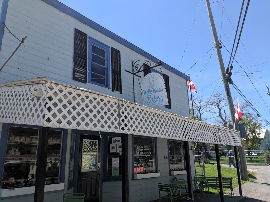 Wolfe Island Bakery | 1213 Main St, Wolfe Island, ON K0H 2Y0, Canada | Phone: (613) 385-1021