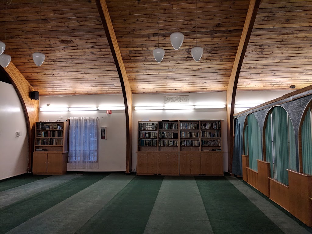 Manitoba Islamic Centre | 247 Hazelwood Ave, Winnipeg, MB R2M 4W1, Canada | Phone: (204) 256-1347