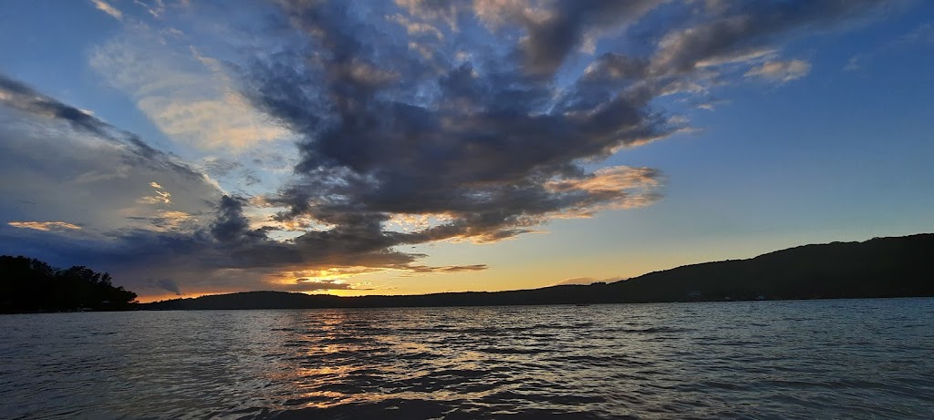 Bayview Rest Resort | 297 Doe Lake Rd, Katrine, ON P0A 1L0, Canada | Phone: (905) 816-2238