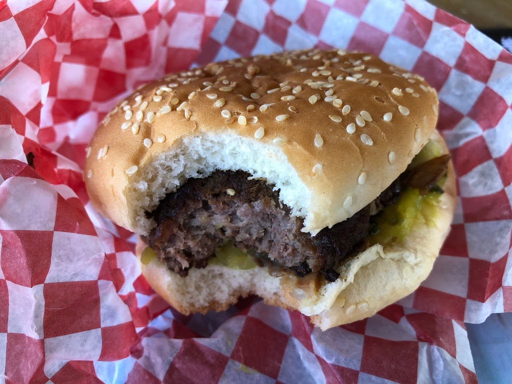 Tasty Treats | 82 Highway, 11 Public Rd N W, Pine Falls, MB R0E 1M0, Canada | Phone: (204) 367-2055