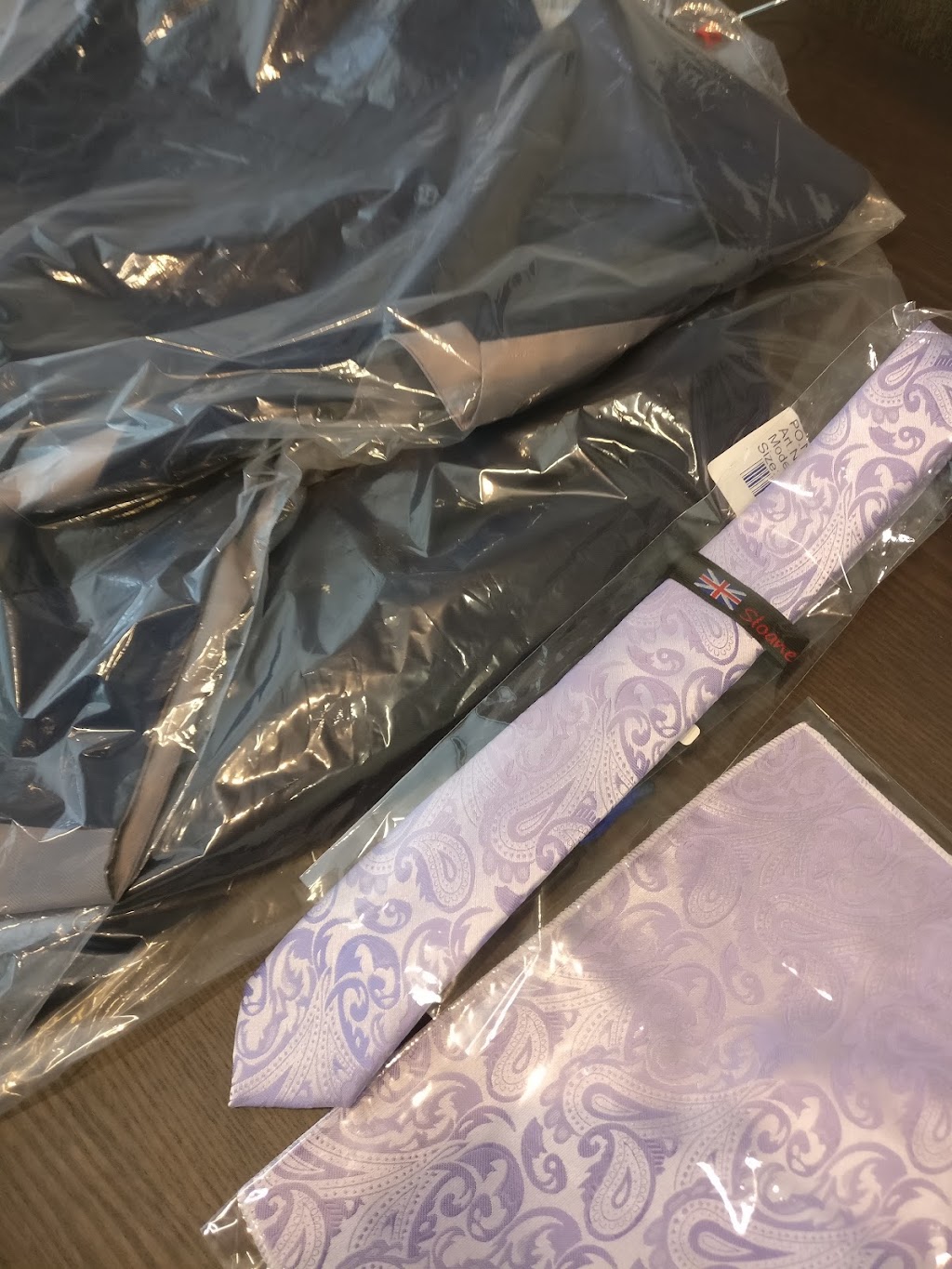 ESCO CLOTHIERS | 6970 Edwards Blvd, Mississauga, ON L5T 2W2, Canada | Phone: (905) 564-7677
