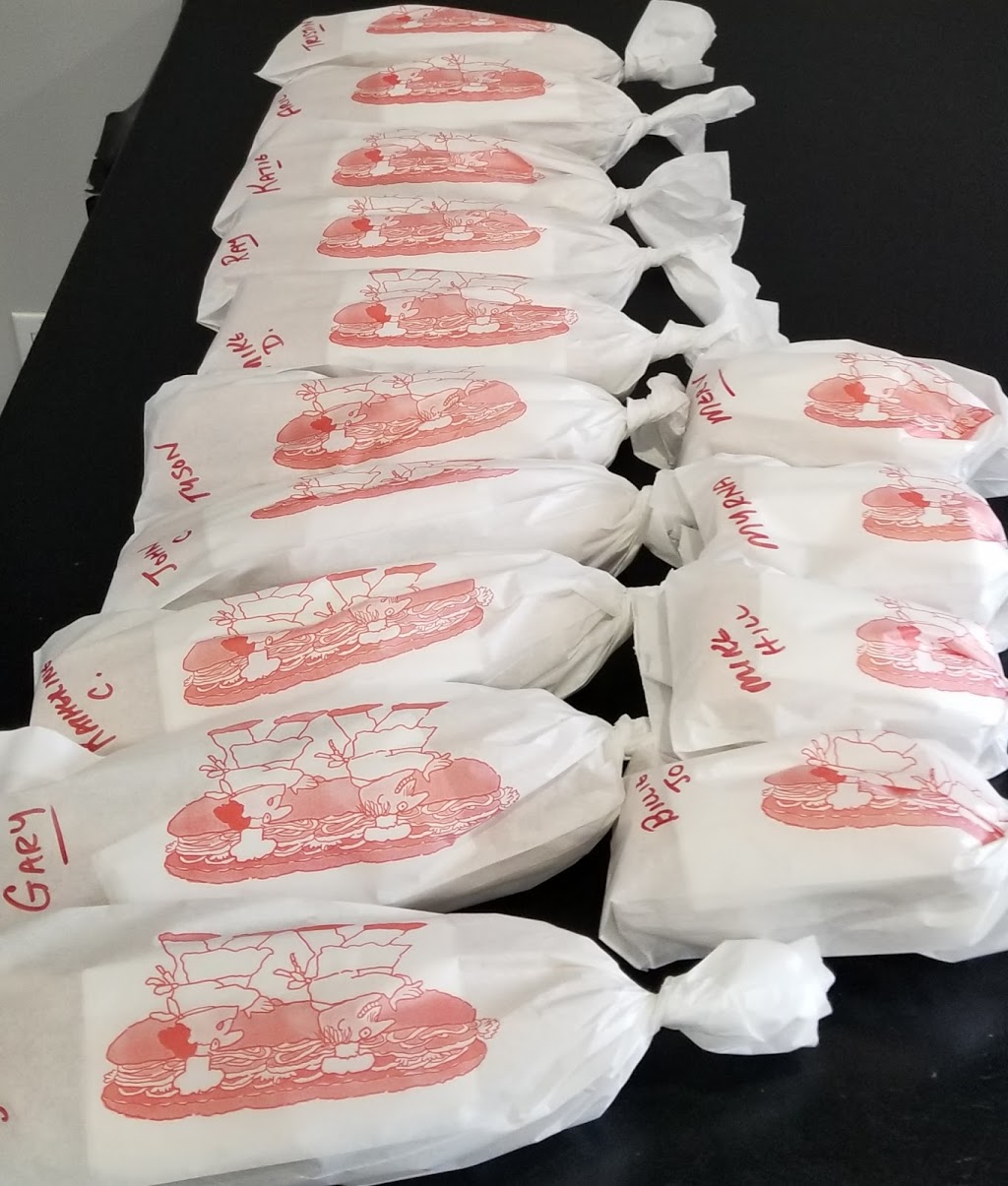 Chatty Pizza | 176 Garafraxa St, Chatsworth, ON N0H 1G0, Canada | Phone: (519) 794-2970