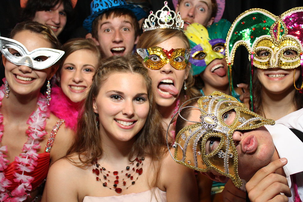 Snappy Tappy - Photobooth Company | 1980 Ogilvie Road, Center Unit 107, Ottawa, ON K1J 9L3, Canada | Phone: (613) 801-2221
