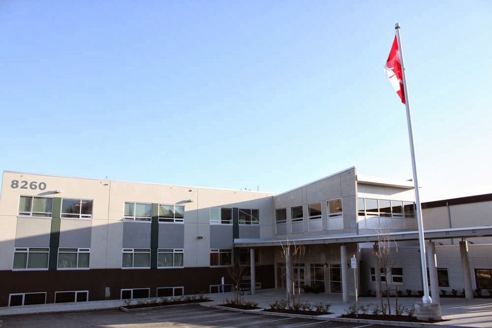 John Knox Christian School | 8260 13th Ave, Burnaby, BC V3N 2G5, Canada | Phone: (604) 522-1410