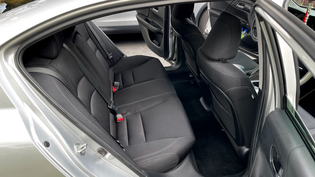 Lave-Auto Thimens | 1950 Rue Lucien-Thimens, Saint-Laurent, QC H4R 1L1, Canada | Phone: (514) 331-6661