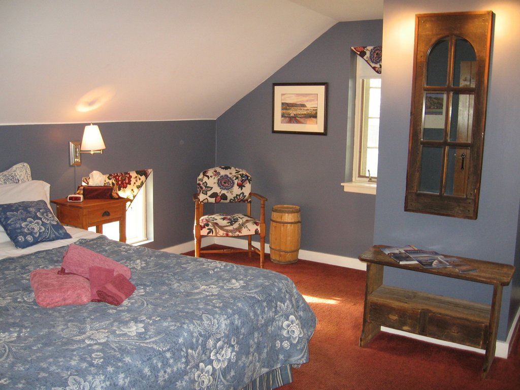 Garden House Bed & Breakfast | 220 Main St, Wolfville, NS B4P 1C4, Canada | Phone: (902) 542-1703