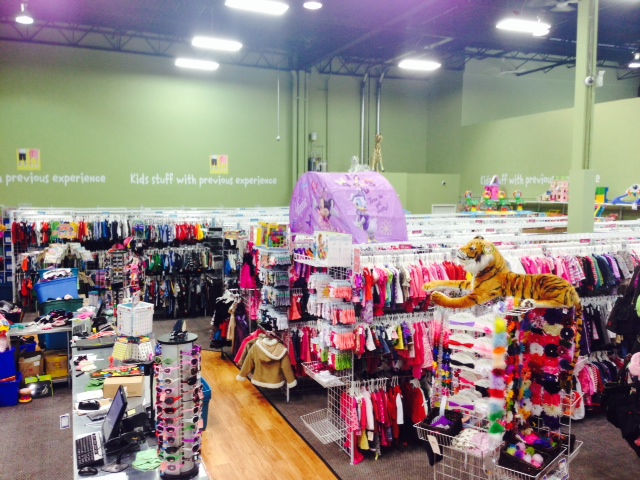 Once Upon A Child - Coquitlam | 1300 Woolridge St, Coquitlam, BC V3K 6Y6, Canada | Phone: (778) 397-6822