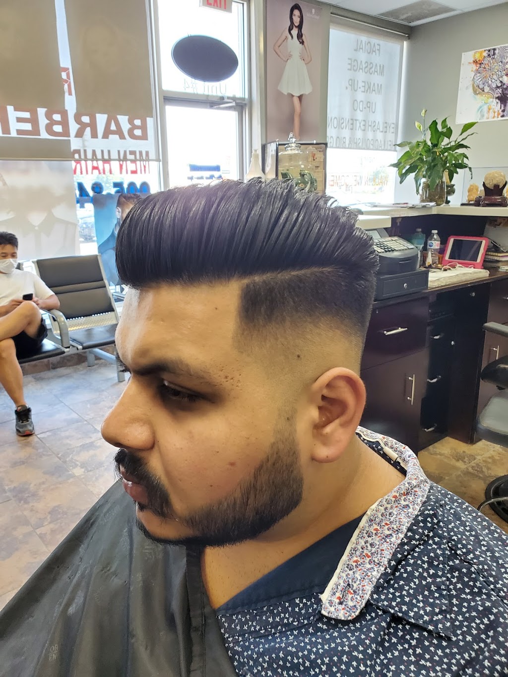 Pro Hair Salon | 10061 McLaughlin Rd Unit #4, Brampton, ON L7A 2X5, Canada | Phone: (905) 846-9888