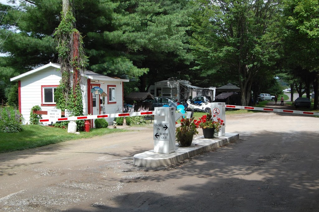 Camping Des Forges | 12266 Boulevard des Forges, Trois-Rivières, QC G9A 5E1, Canada | Phone: (819) 376-0008