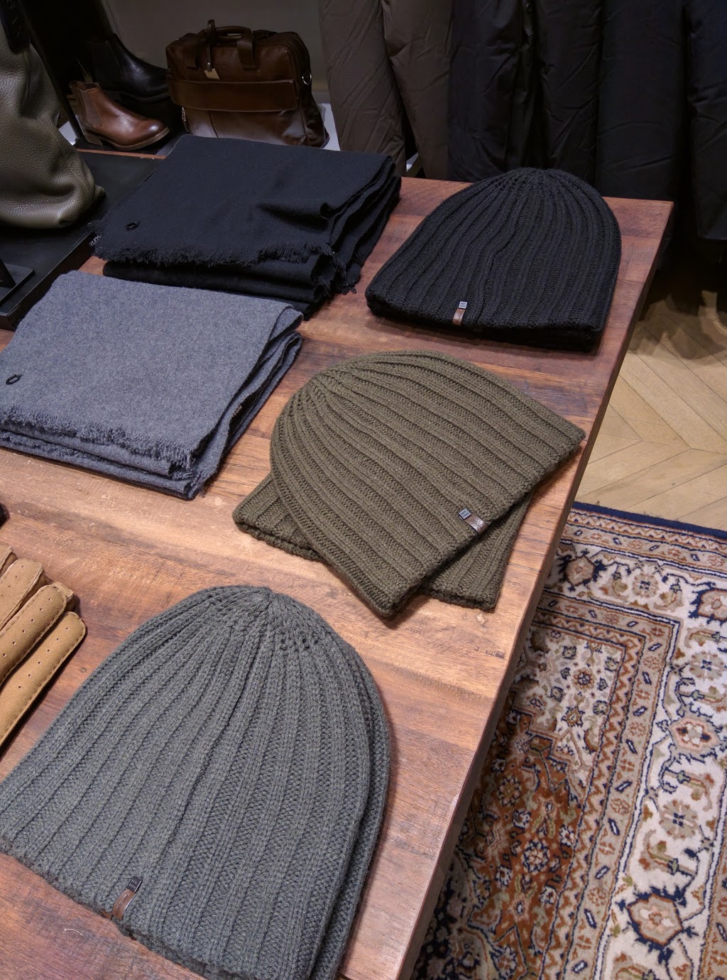 Rudsak | 3035 Boulevard le Carrefour, Laval, QC H7T 1C8, Canada | Phone: (450) 973-2444