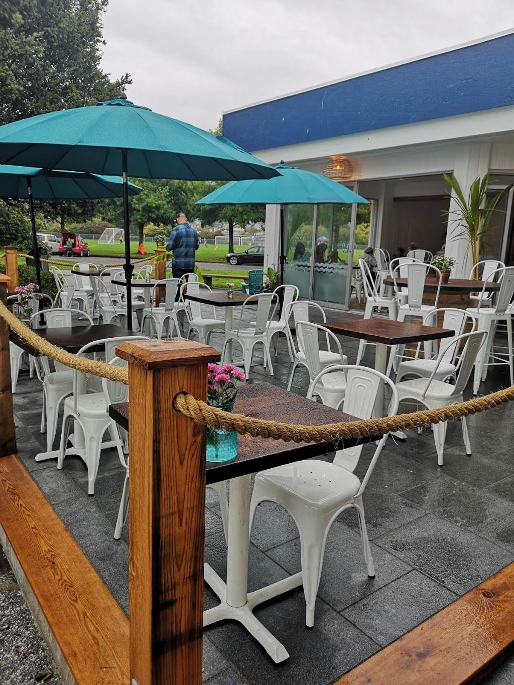 The Boatshed Ambleside | 1200 Argyle Ave, West Vancouver, BC V7W 1C1, Canada | Phone: (604) 921-0078
