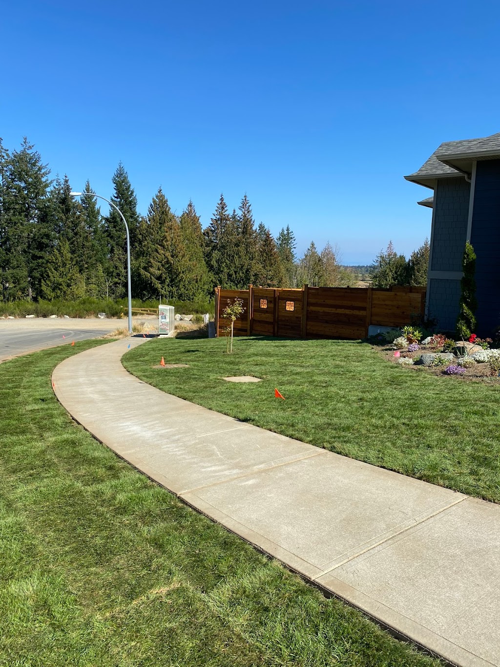 Ponderosa Sod Farm Ltd | 5201 N Island Hwy, Courtenay, BC V9J 1S7, Canada | Phone: (778) 585-5427