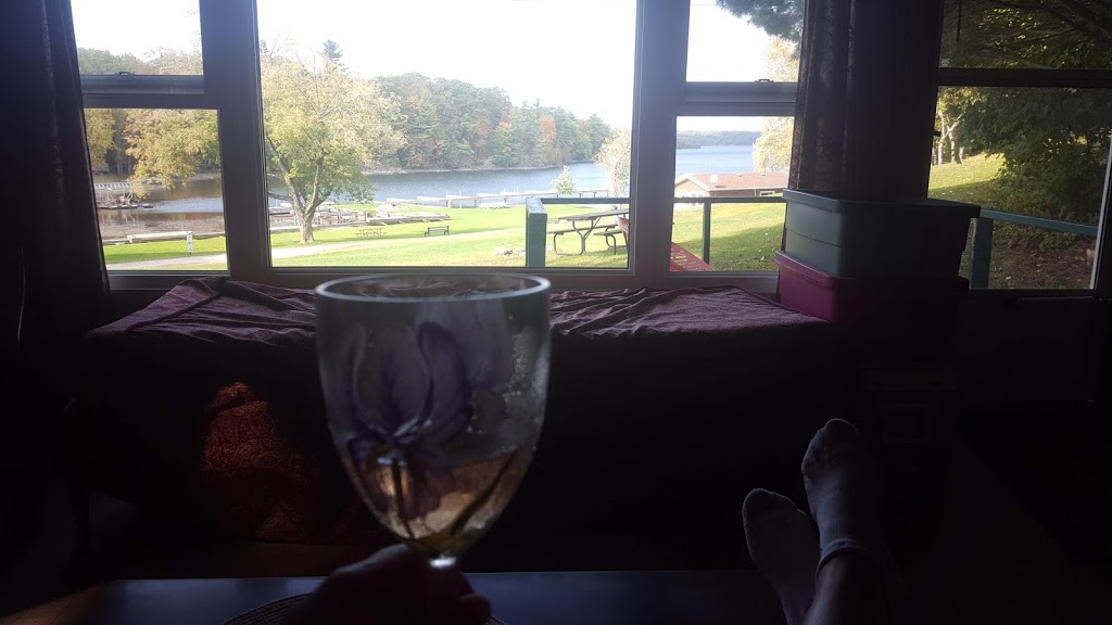 Pinehaven Cottages & Campground | 8441 Perth Rd, Perth Road, ON K0H 2L0, Canada | Phone: (613) 273-5365