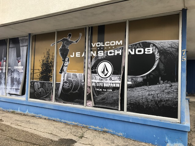 Royal Sports | 750 Pembina Hwy, Winnipeg, MB R3M 2M7, Canada | Phone: (204) 453-7437