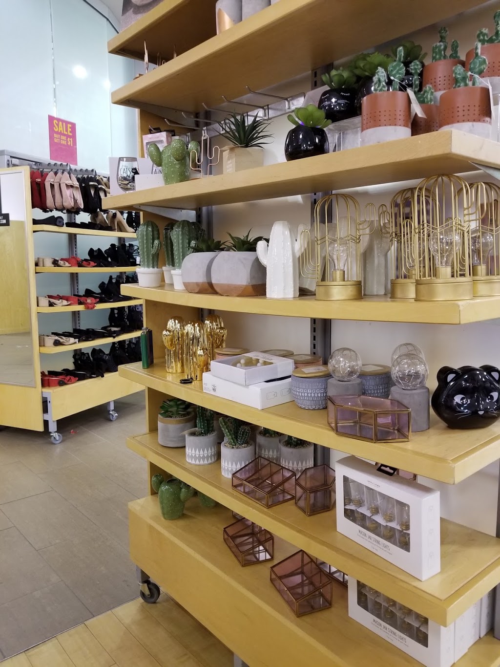 Urban Planet | 300 Confederation Dr #12, Saskatoon, SK S7L 1J2, Canada | Phone: (306) 978-3745