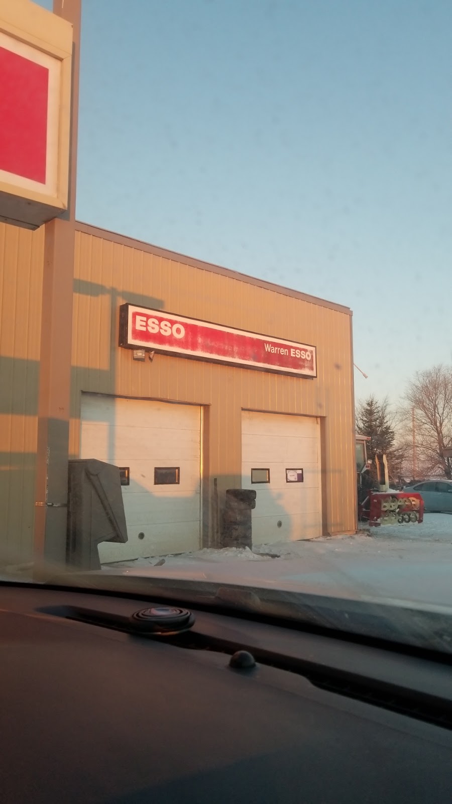 Esso | Hwy 6, Warren, MB R0C 3E0, Canada | Phone: (204) 322-5556