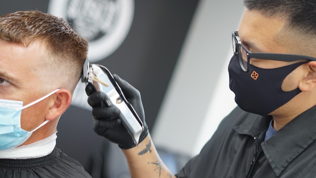 New Style Barbers Innisfil | 7886 Yonge St, Innisfil, ON L9S 1L4, Canada | Phone: (705) 431-4500