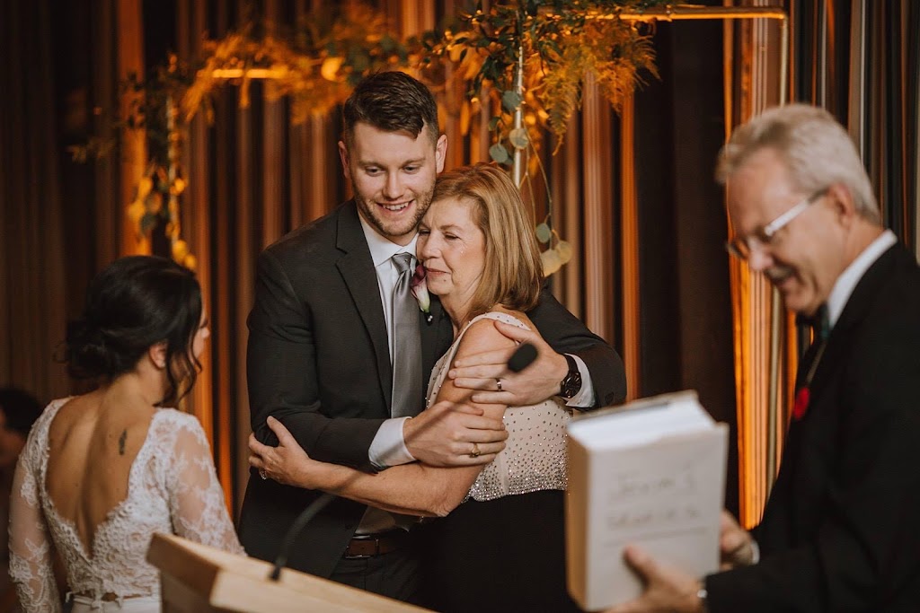 Gray Weddings & Events | 30 Avebury Ct, Middle Sackville, NS B4E 0E9, Canada | Phone: (902) 478-0086