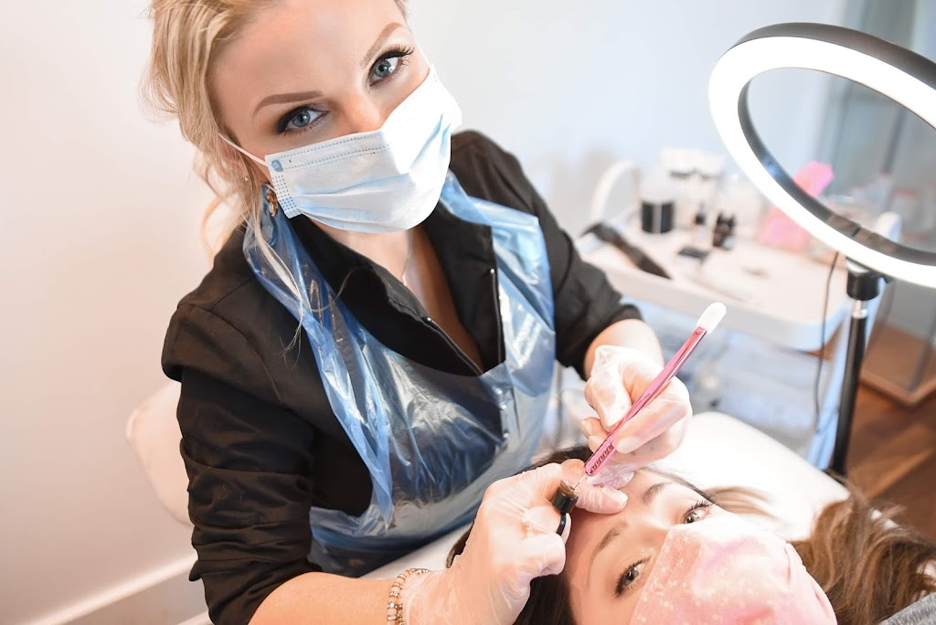 DESIGNER BROWS | 540 Bryce Pl, Stittsville, ON K2S 0N2, Canada | Phone: (613) 884-2729