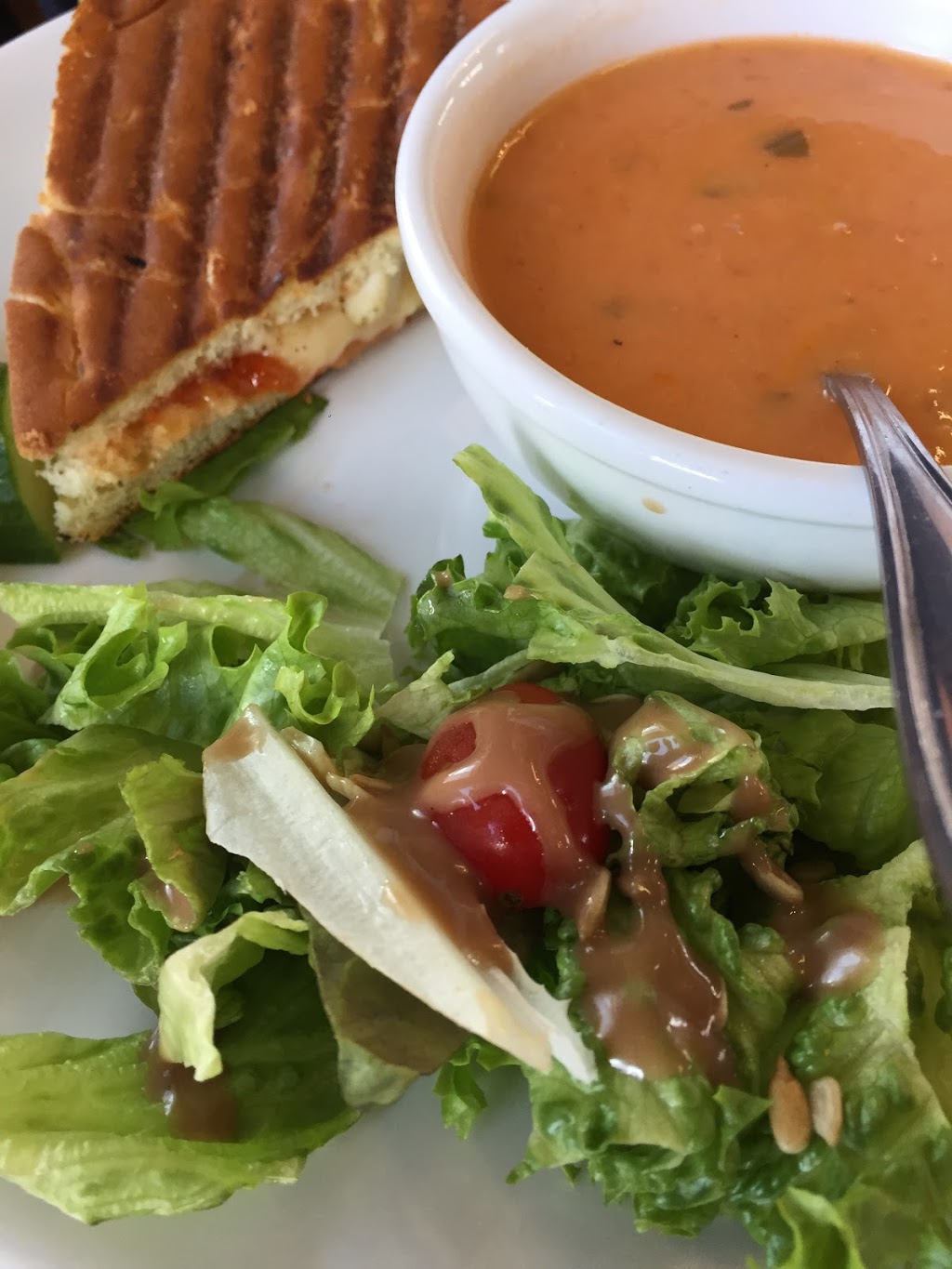 Frys Corner Beestro | 7480 176 St, Surrey, BC V3S 7B1, Canada | Phone: (604) 575-2337