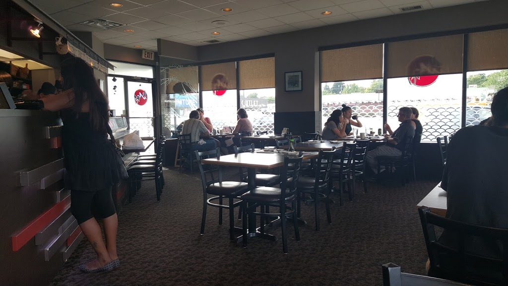 Sushi Mountain | 1540 Dundas St E, Whitby, ON L1N 2K7, Canada | Phone: (905) 665-6638