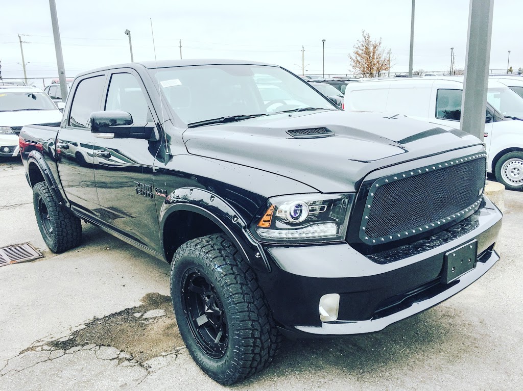 Elgin Chrysler Jeep Dodge Ram | 275 Wellington St, St Thomas, ON N5R 2S6, Canada | Phone: (888) 905-2072