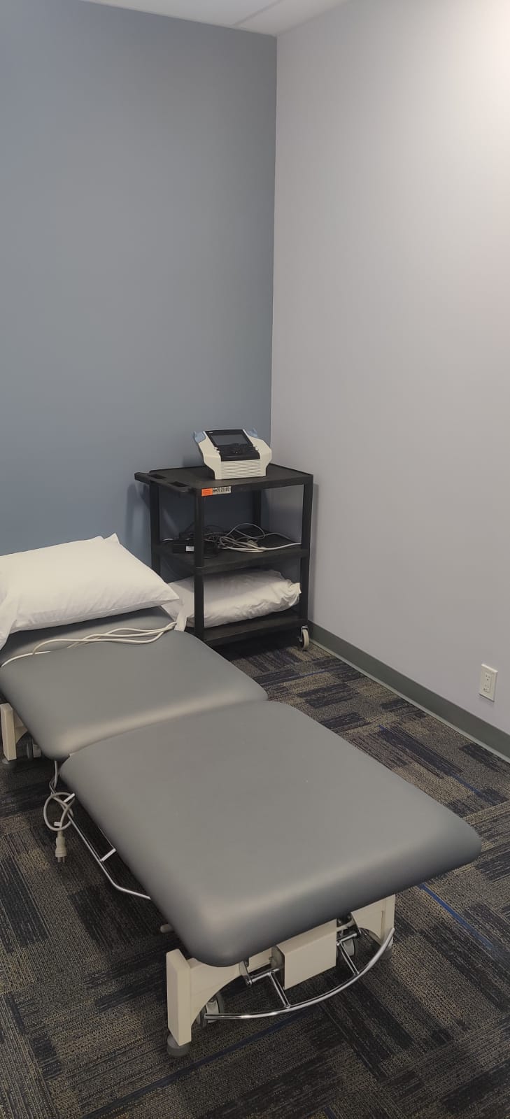 Crowchild Physiotherapy, Massage and Chiropractic | 3630 Brentwood Rd NW 312 A, Calgary, AB T2L 1K8, Canada | Phone: (403) 300-0963