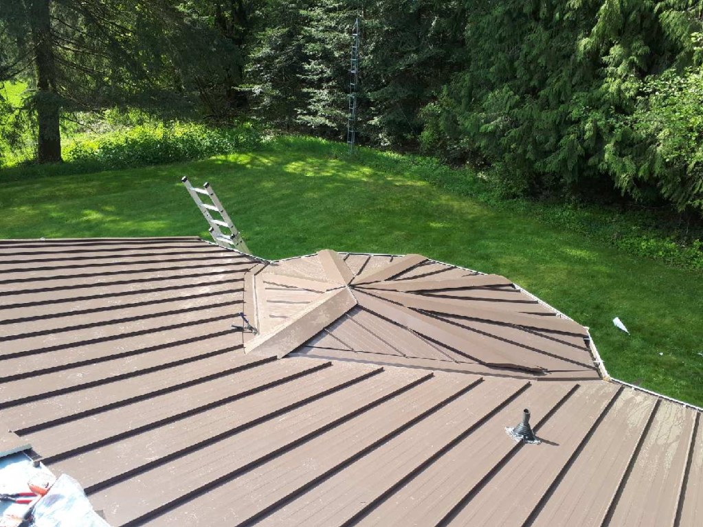 PW McCallum Roofing | 2753 Charlotte Rd #2b, Duncan, BC V9L 1R6, Canada | Phone: (250) 743-5611