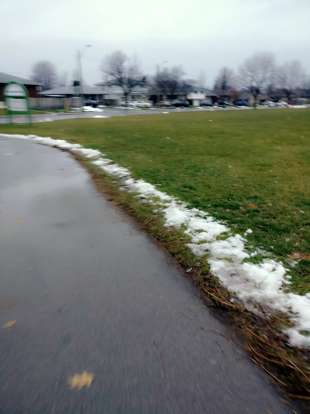 Glen Echo Park | 255 Rainbow Dr, Hamilton, ON L8K 4H1, Canada