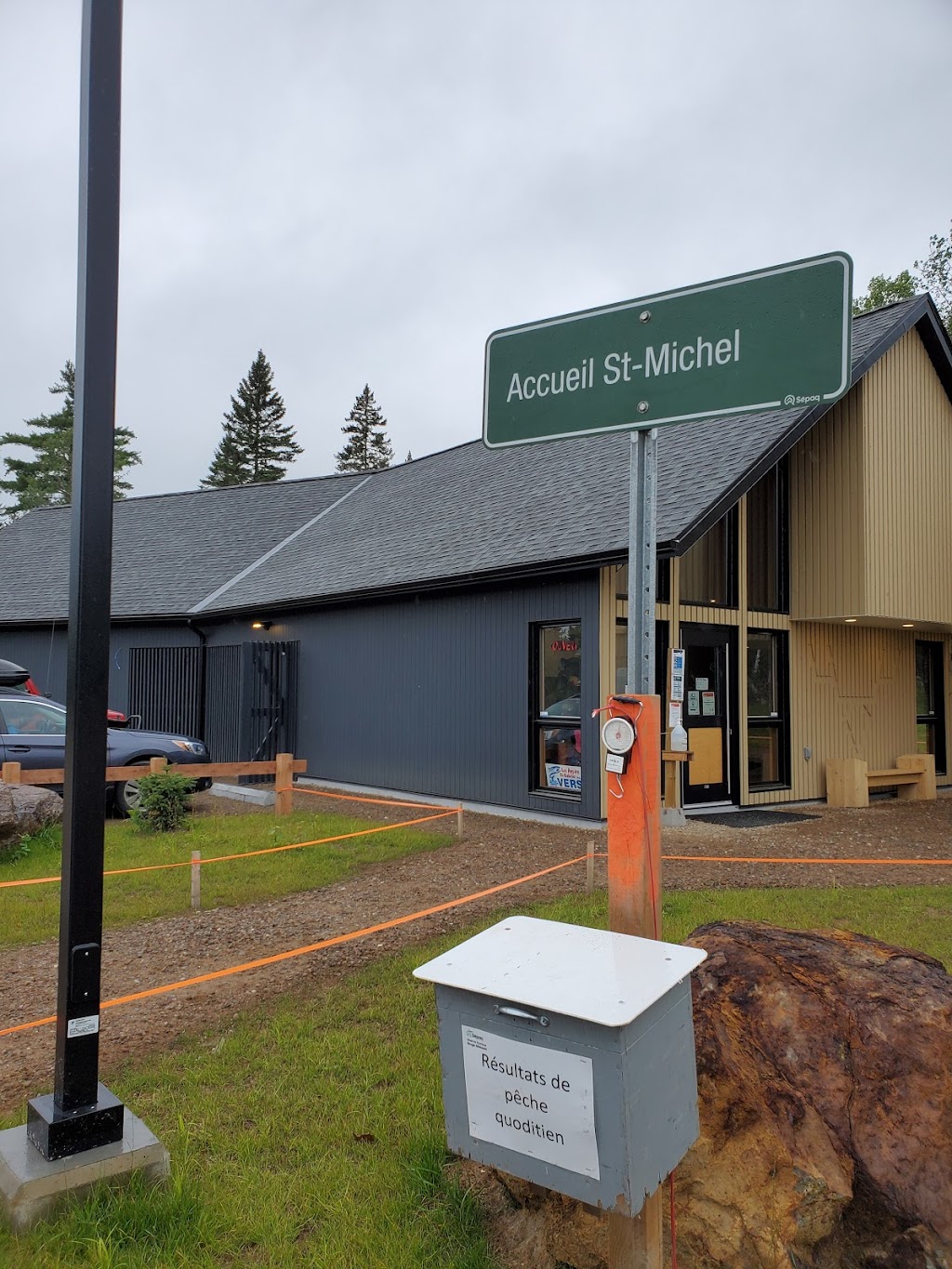 Poste daccueil de Saint-Michel - Réserve Faunique Rouge-Matawin | Chem. des Cyprès, Saint-Zénon, QC J0K 3N0, Canada | Phone: (450) 833-5530