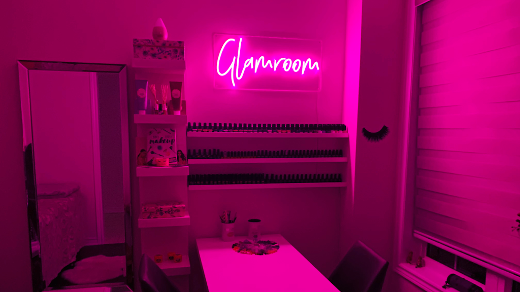 Glamroom • Lash Extensions • Nails • Eyebrows | 947 Wickham Rd, Innisfil, ON L9S 4R8, Canada | Phone: (647) 620-1718