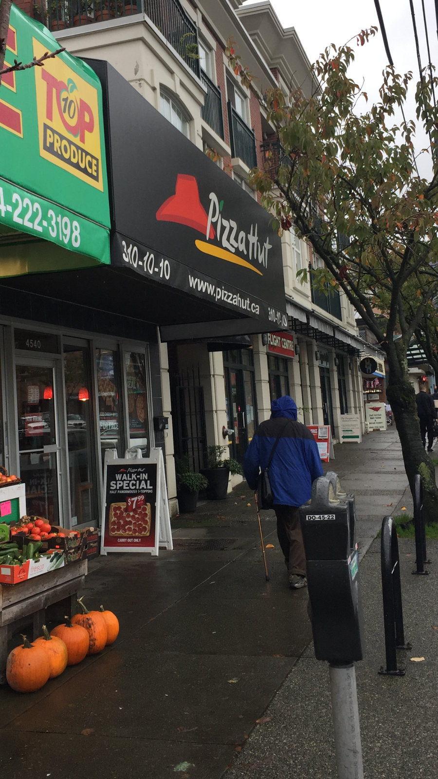 Pizza Hut | 4540 W 10th Ave, Vancouver, BC V6R 2J1, Canada | Phone: (604) 221-4267