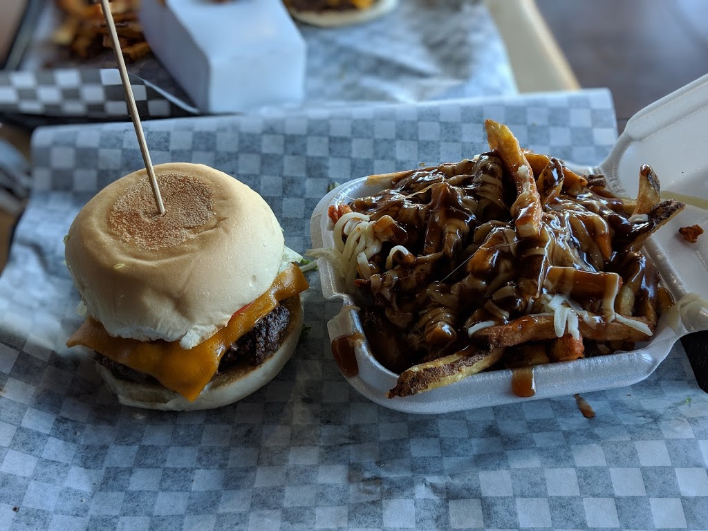 Burger Delight | 100 Mearns Ave #1, Bowmanville, ON L1C 5M3, Canada | Phone: (905) 623-6644