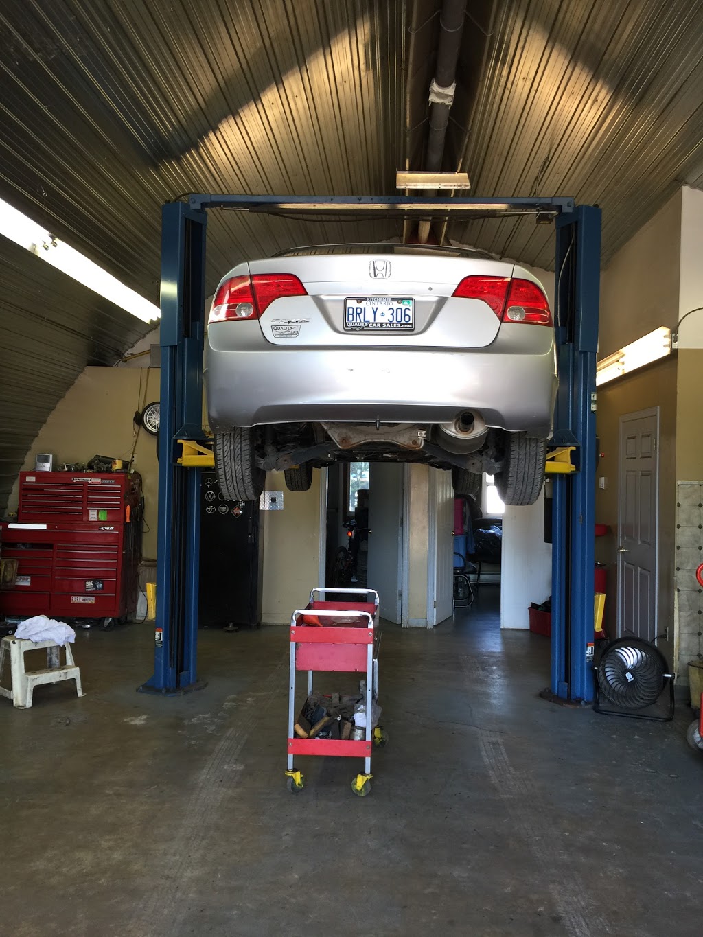 Right Way Automotive and Towing Service | 836 Courtland Ave E, Kitchener, ON N2C 1K3, Canada | Phone: (519) 841-8078