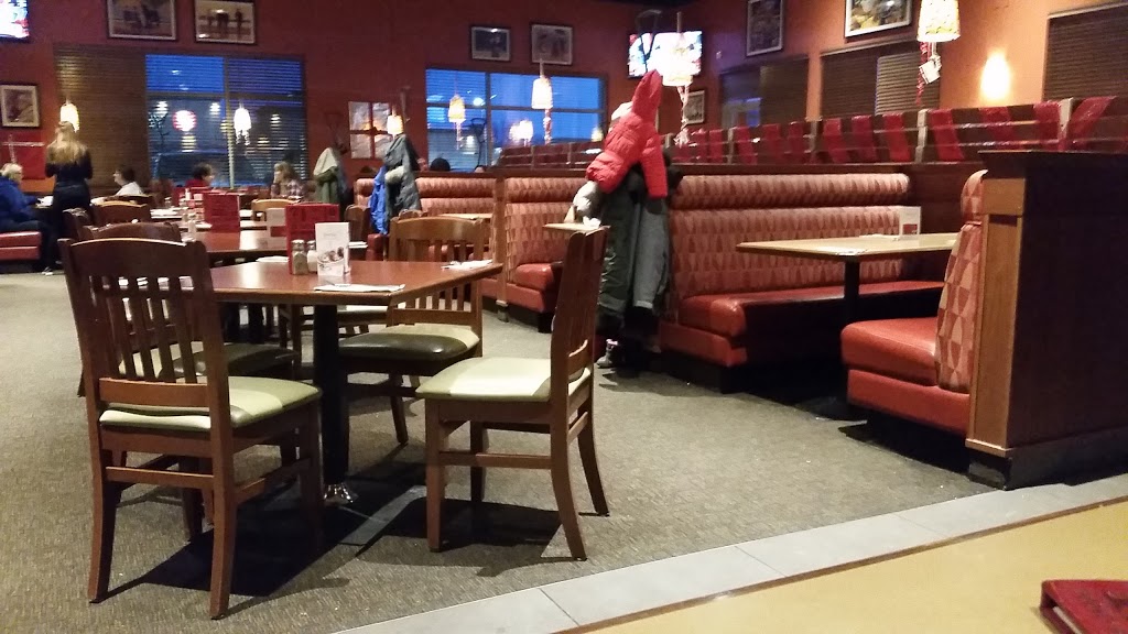 Boston Pizza | 1475 Henderson Hwy, Winnipeg, MB R2N 1N3, Canada | Phone: (204) 925-4114