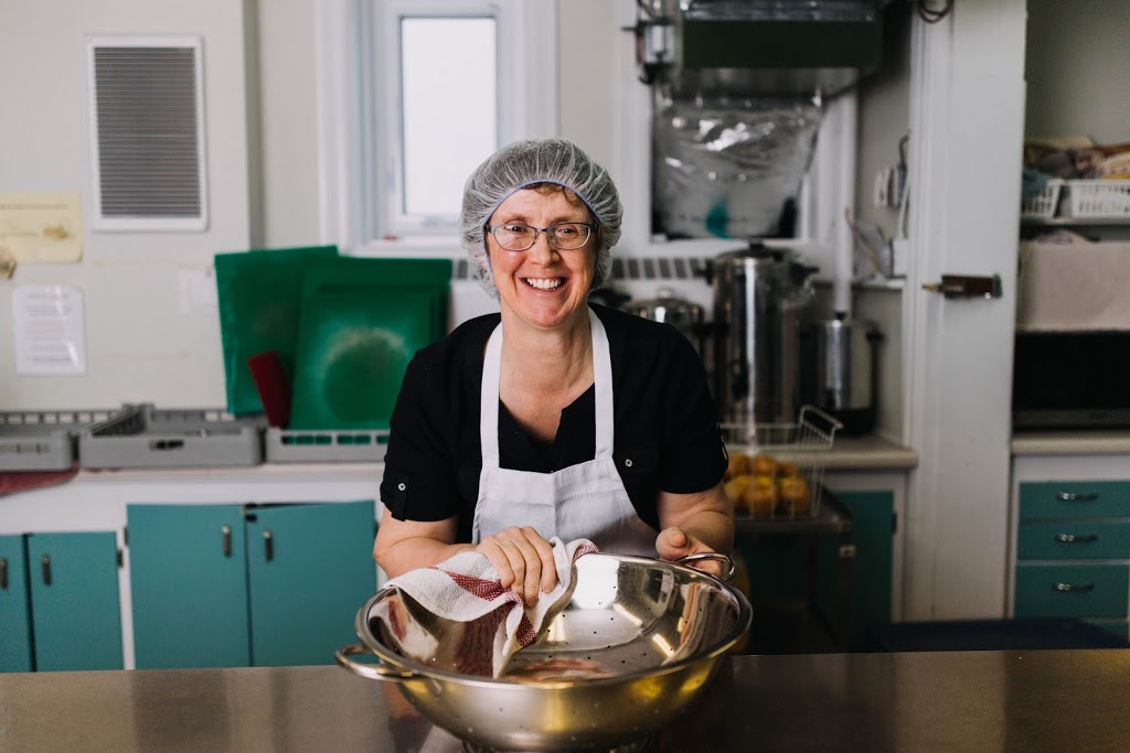 The Raw Carrot Soup Enterprise (Paris Presbyterian Church) | 164 Grand River St N, Paris, ON N3L 2M6, Canada | Phone: (519) 865-1965
