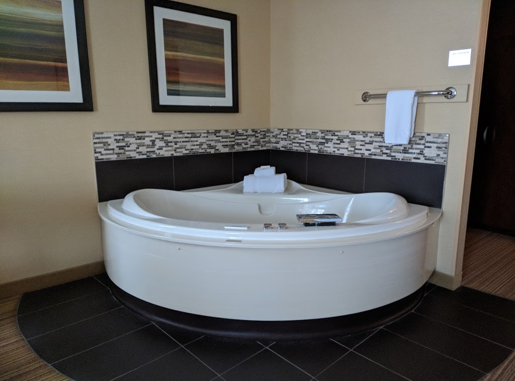 Courtyard by Marriott Waterloo St. Jacobs | 50 Benjamin Road, East, Waterloo, ON N2V 2J9, Canada | Phone: (519) 884-9295