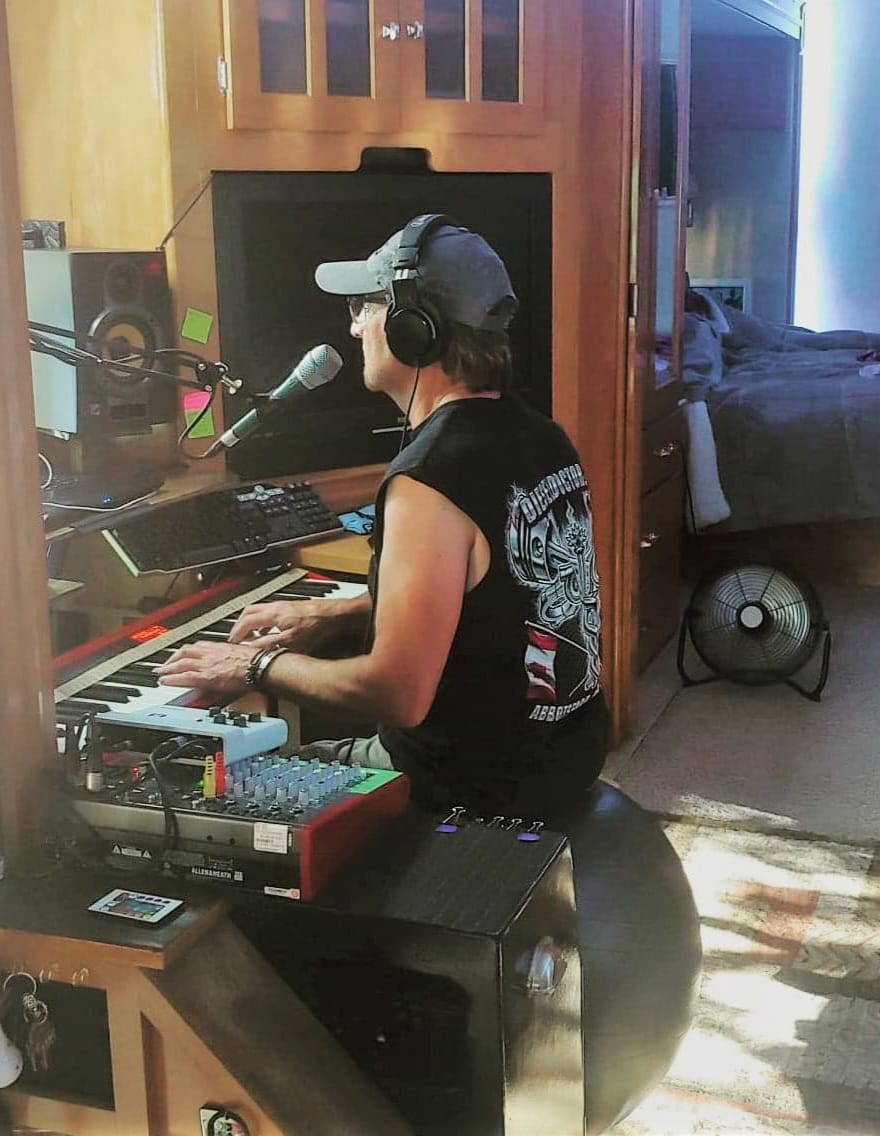 Virtual Voice Coach/Darcy D | 35477 Sandy Hill Rd, Abbotsford, BC V3G 1J3, Canada | Phone: (604) 832-2170
