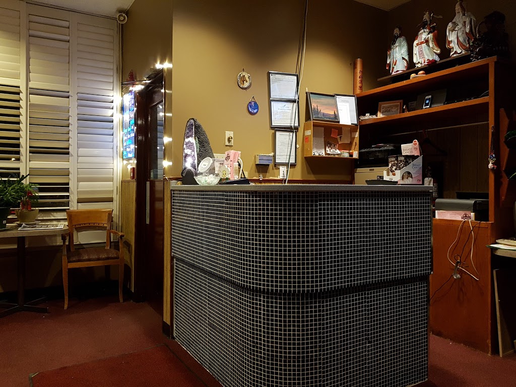 Turner Inn Family Restaurant | 101 Sunset Blvd SE, Turner Valley, AB T0L 2A0, Canada | Phone: (403) 933-5061