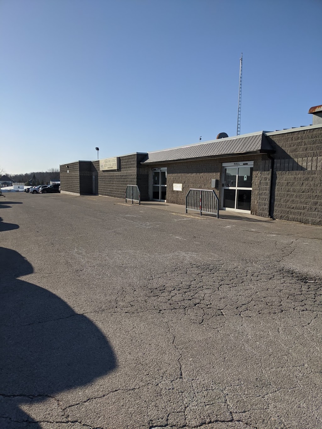 Kingman , Thamesford District Recreation Centre | 85 Middleton St, Thamesford, ON N0M 2M0, Canada | Phone: (519) 485-2490
