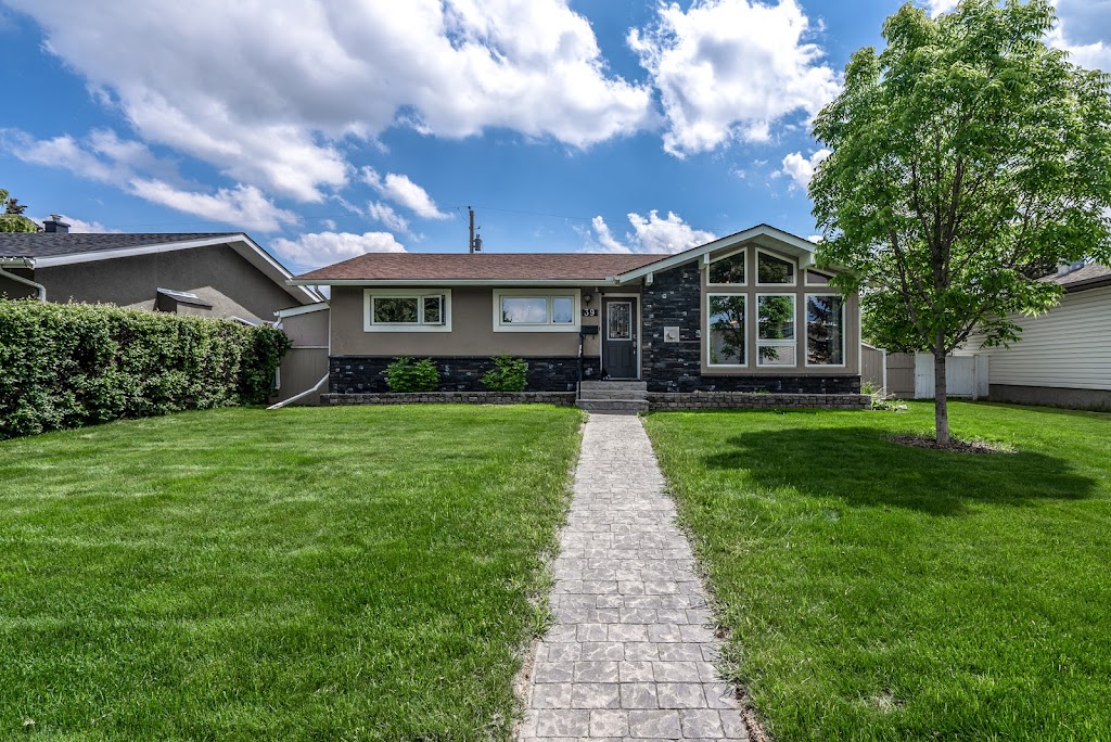 D@HOME Vacation Rental By Heritage Park/Glenmore Reservoir | 39 Hooke Rd, Calgary, AB T2V 3K6, Canada | Phone: (403) 970-2234