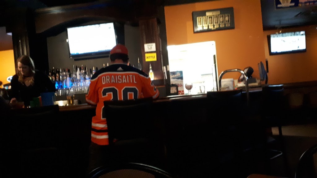 Chicago Joes Pizza & Pub | 10425 158 Ave NW, Edmonton, AB T5X 5E5, Canada | Phone: (780) 457-3030