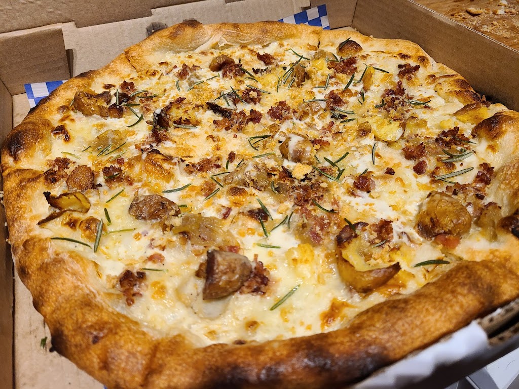 Supercharger Pizza | 4701 Marine Ave, Powell River, BC V8A 1B5, Canada | Phone: (604) 489-0103