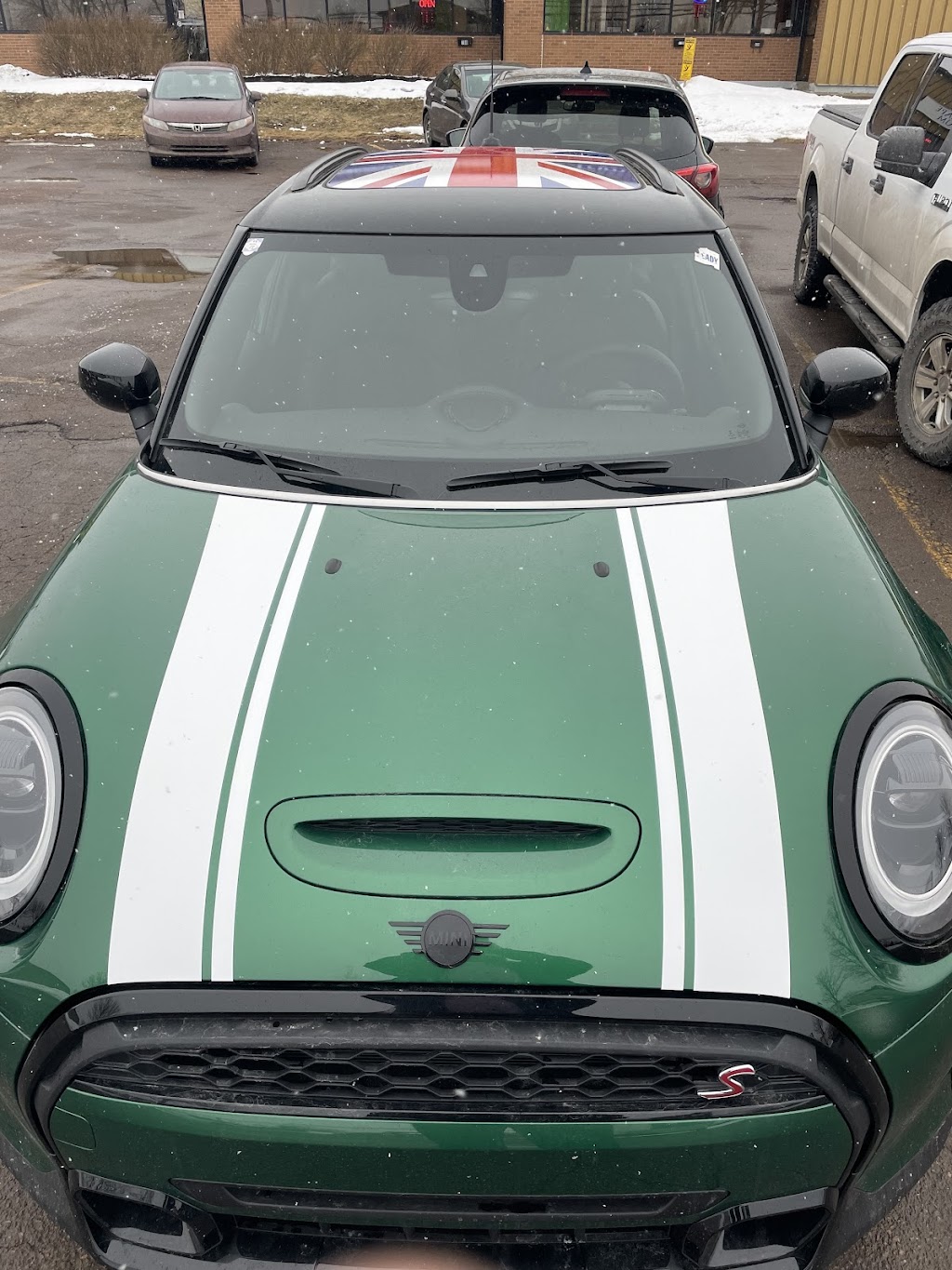 MINI MONCTON | 733 Ferdinand Blvd, Dieppe, NB E1A 7G1, Canada | Phone: (506) 854-6464