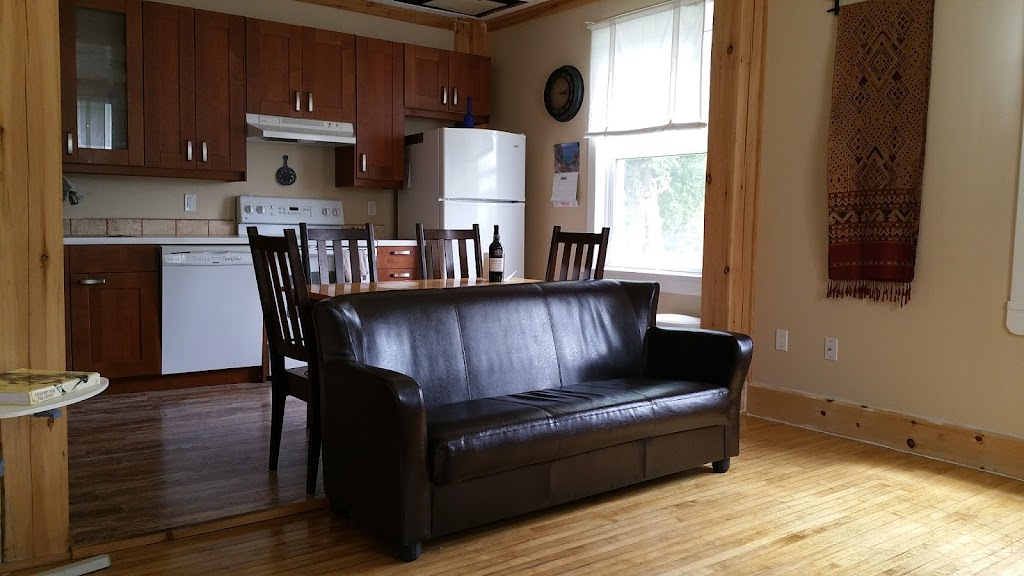 23Maple.com B&B | 23 Maple Ave #1320, Haliburton, ON K0M 1S0, Canada | Phone: (855) 457-2323
