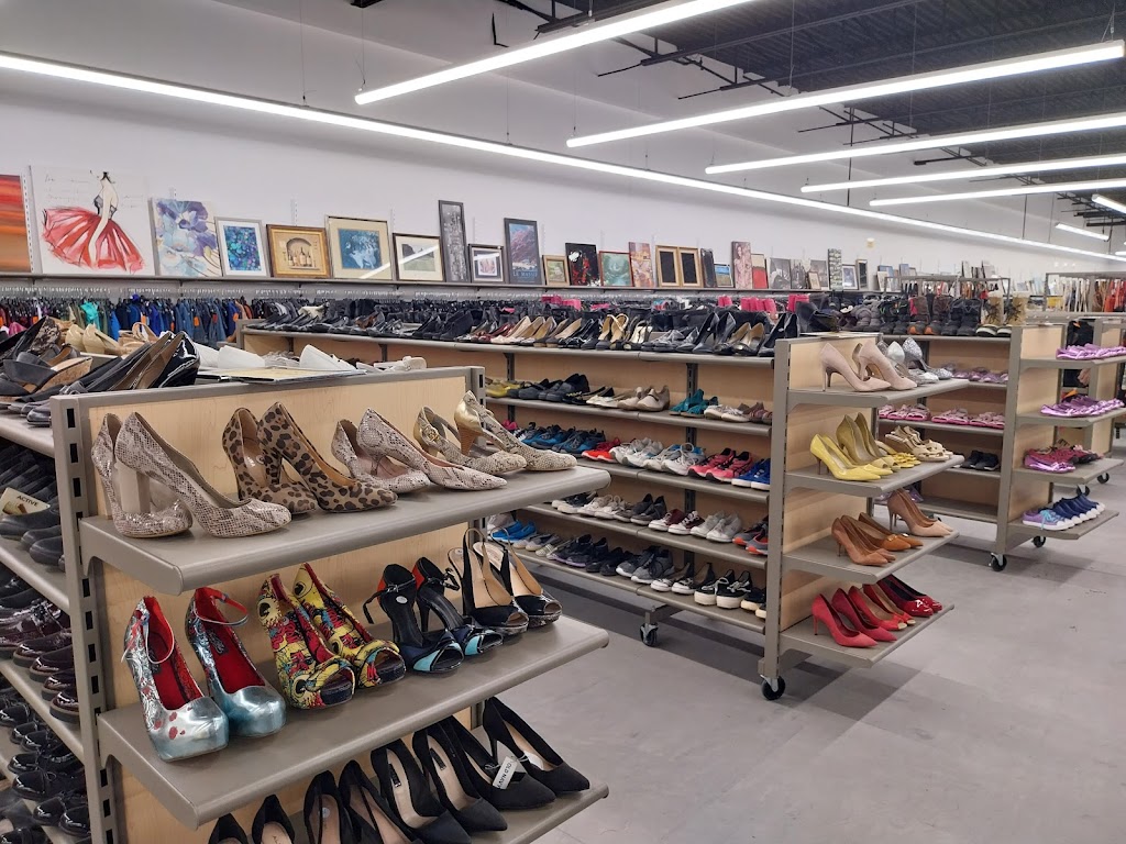 Friperie Renaissance Galeries Mille-Îles Rosemère | 307-A Bd du Curé-Labelle, Rosemère, QC J7A 2H7, Canada | Phone: (450) 987-1241